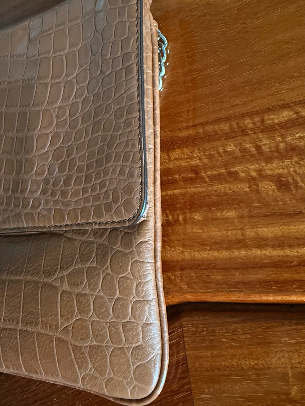 Michael Kors Brown Croc Embossed Chain Shoulder Clutch - Picture 2 of 9